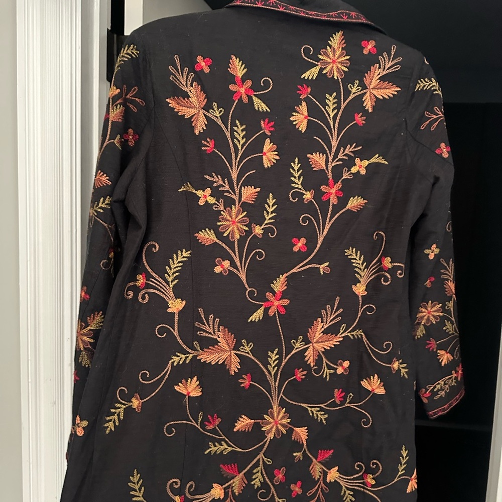 Beautiful Silk coat - Picture 5 of 6